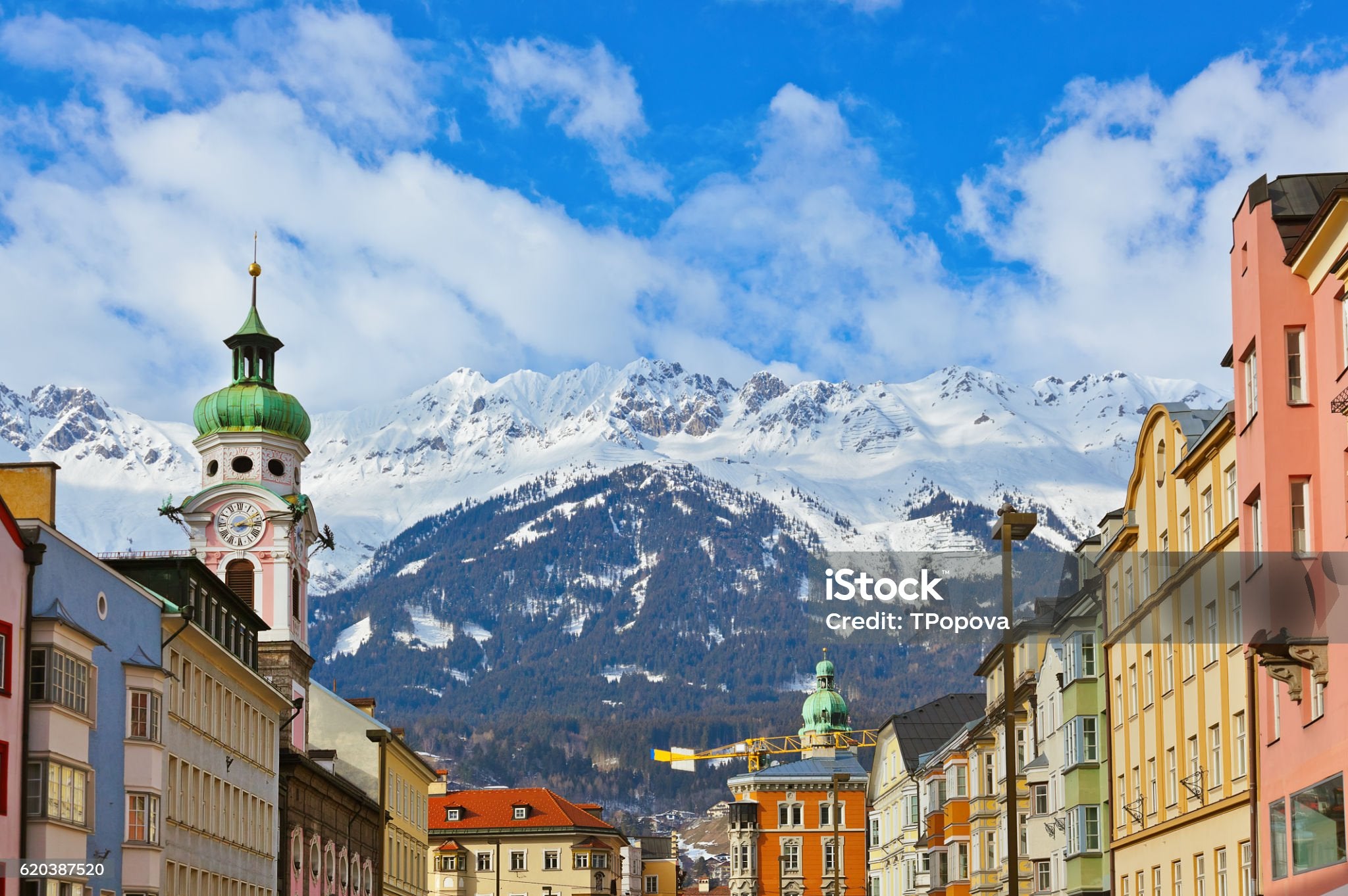 Innsbruck - 10 Page Micro Travel Guide by Itineroo
