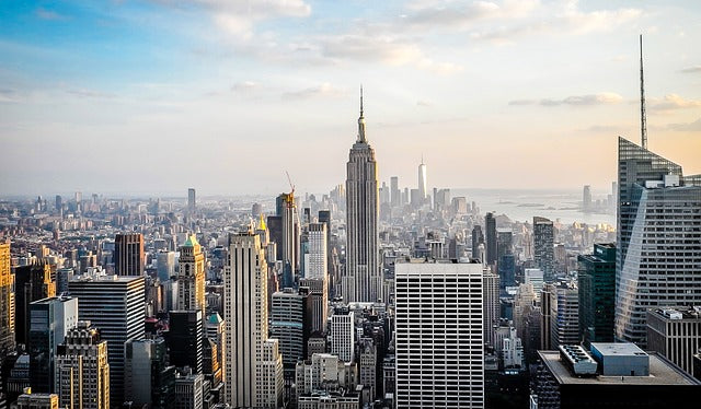 New York - 10 Page Micro Travel Guide by Itineroo